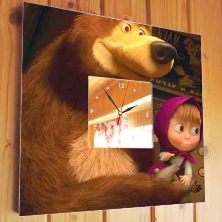 Часы с рисунком Маша и медведь